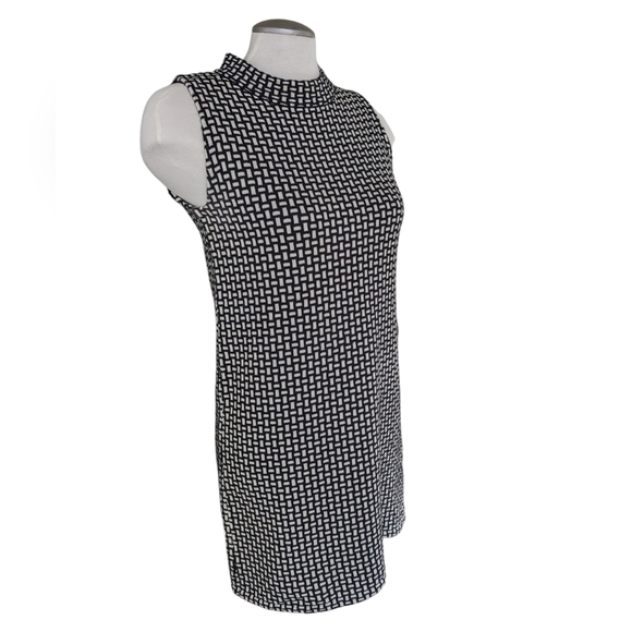 Zara Knit structured black and white geometric sweater dress size medium - Picture 2 of 7